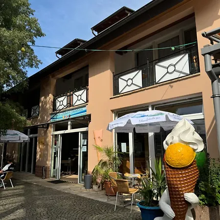 Gemuetliches Mit Balkon Apartman *